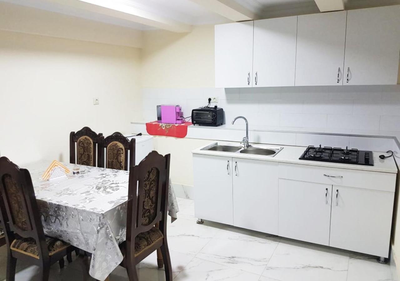 Guest House Amo Kutaisi Ngoại thất bức ảnh